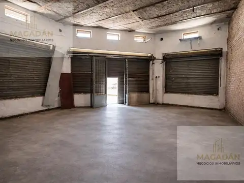 Local en Venta 40 años