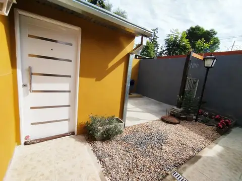 Depto Tipo Casa en Alquiler de 2 ambientes