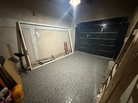 Casa en Alquiler con 1 cochera