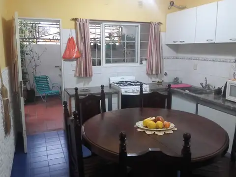 Depto Tipo Casa 4 ambientes con 1 baño