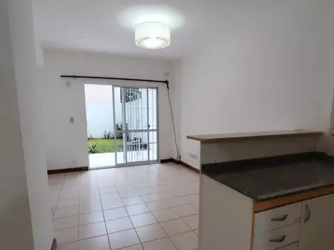 Alsina 166 , Piso PB