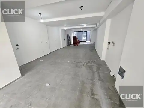 Alquiler - Local comercial con patio - Caballito