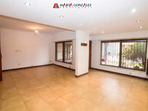 Casa en Venta en Villa Sarmiento, USD 229.000