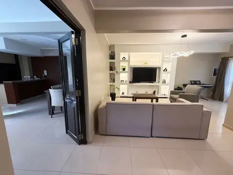 Casa en Venta en Ituzaingo, USD 239.000