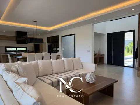 Casa en venta en Costa Esmeralda 6 amb.