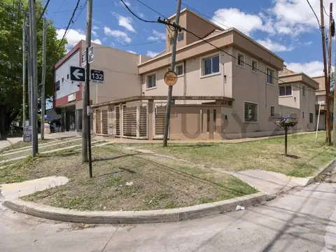 CASA DUPLEX EN VENTA EN LA PLATA