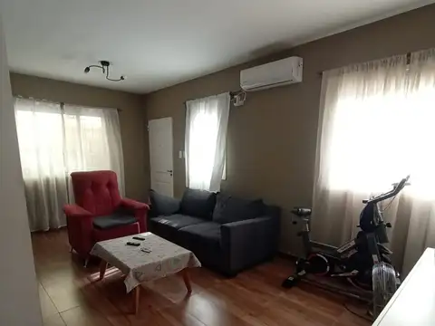 DEPARATAMENTO 2 AMBIENTES CON 2 COCHERAS CUBIERTA