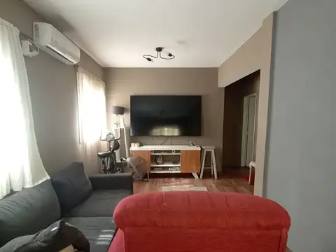 Calle Lisandro de la Torre 5200