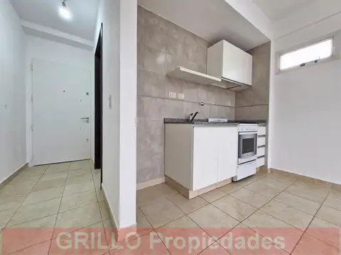 Departamento en Alquiler en Parque Avellaneda, $ 490.000