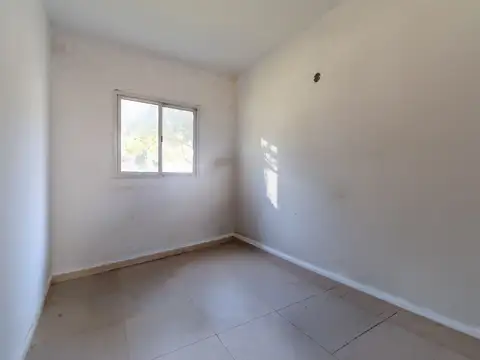 CASA EN VENTA DOS DORMITORIOS SOL PARANA P. ESTHER