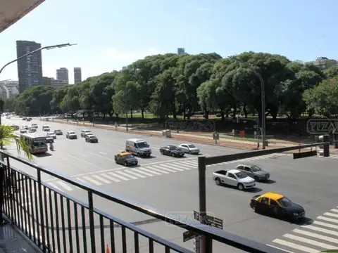 Libertador, Av 1700
