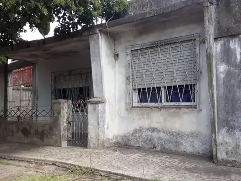 CASA 3 AMBIENTES EN VILLA LUZURIAGA