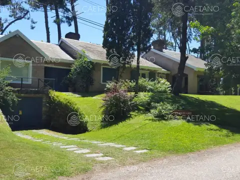 Excelente casa en alquiler en zona residencial!!! Consulte!!