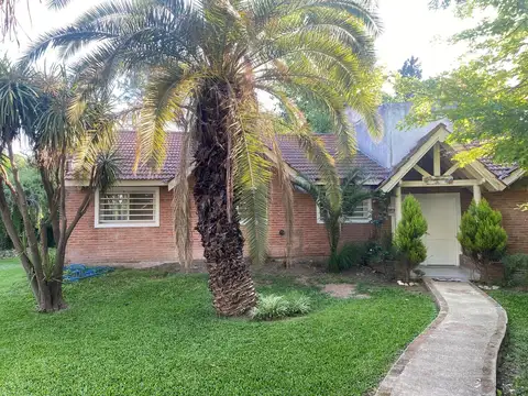 AUR. Venta. Casa 6 ambientes. Parque Sakura. Exaltacion de la cruz. Acepta Dpto en parte de pago.