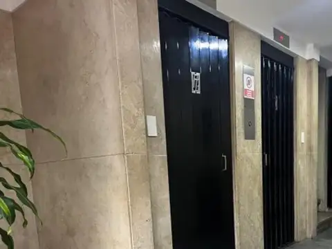 Oficina en Alquiler en Avellaneda, $ 350.000