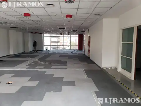 Oficina Monoambiente con 2 baños