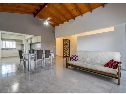 Casa en Alquiler de 3 dormitorios