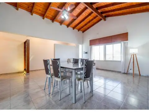 Rioja N° 1033 Bis , Piso 0
