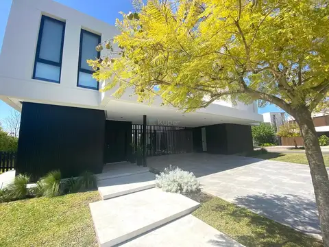 Casa  en Alquiler en El Yacht, Nordelta, Tigre