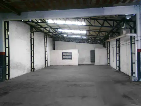 Galpon en Alquiler en Echesortu, $ 1.000.000