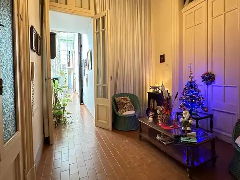 Depto Tipo Casa en Venta de 9 ambientes