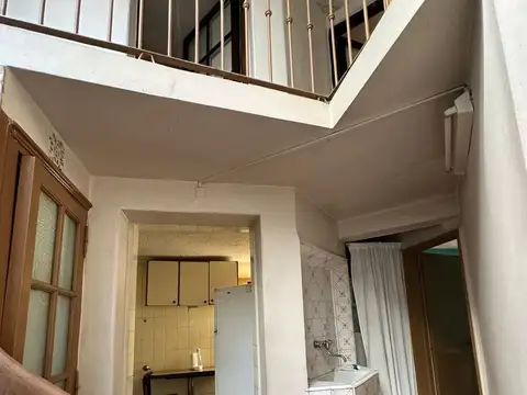 Depto Tipo Casa en Venta 80 años