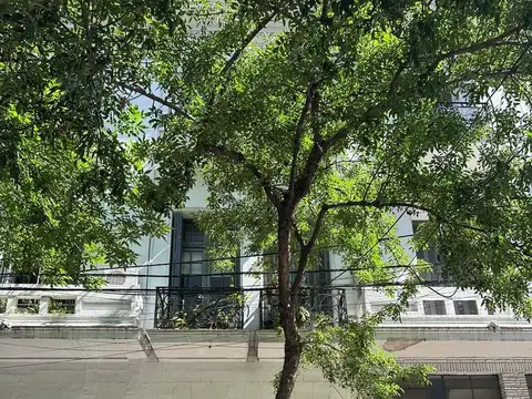 Carlos Calvo 1781 e/ Solís y Avenida Entre Ríos