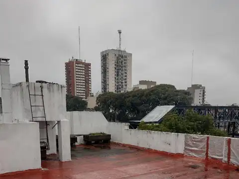VENTA PH 3 AMB EN LINIERS CON PATIO TERRAZA SIN EXPENSAS