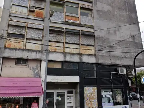 OFICINA COMERCIAL EN EXCELENTE ZONA