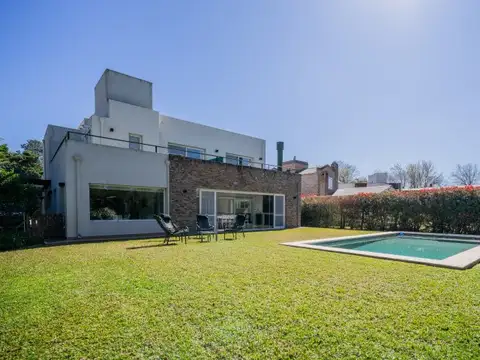 VENTA ESPECTACULAR CASA EN GOLFERS COUNTRY CLUB