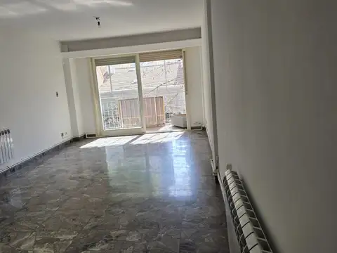 Departamento 4 ambientes con 3 baños