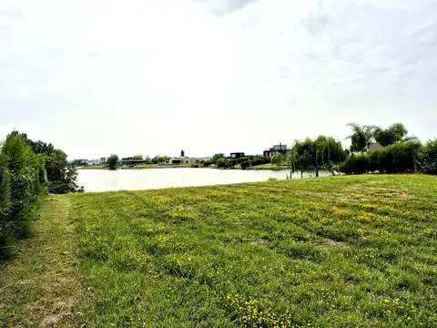 Terreno en Venta 45  mts Fondo