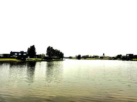 Venta Lote a La Laguna Barrio San Sebastián Area 6