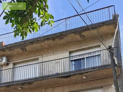 Vende - Departamento 2 amb en Beccar con terraza propia