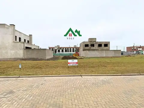 Terreno central apto dúplex con seguridad en Abras de Manantiales