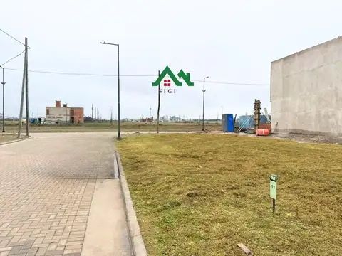 Terreno en Venta 25  mts Fondo
