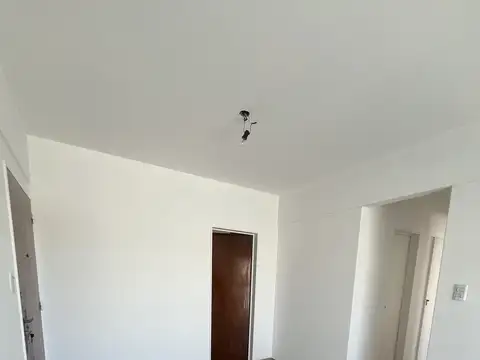 Av Gaona 3500, Piso 9