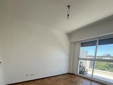 3 AMB. 70m2 A LA CALLE CON ESPECTACULAR BALCÓN TERRAZA