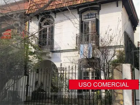 Espectacular casa de estilo, única por su estado!!! A mts. de Av. Triunvirato y de estación de Subte