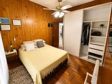 VENTA Casa Lanús pileta parrilla terraza 2 cochera