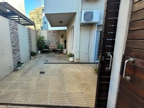 Casa en Venta en Adrogue, USD 135.000
