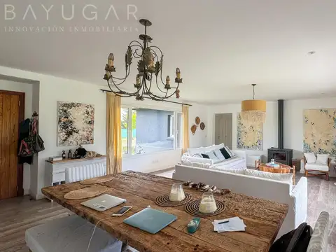 Casa 4 ambientes con 3 baños