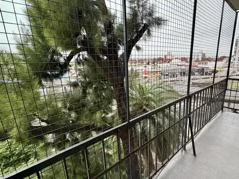 DEPARTAMENTO 3 AMB ALQUILER CIUDADELA CON COCHERA