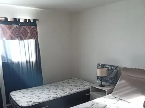 Casa en Alquiler con 1 cochera