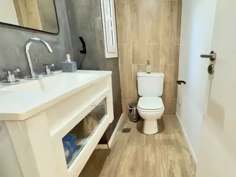 Casa 4 ambientes con 1 baño