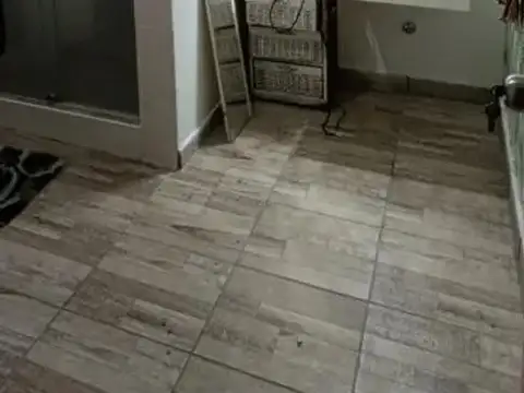 Venta de CASA dos dormitorios, La Plata