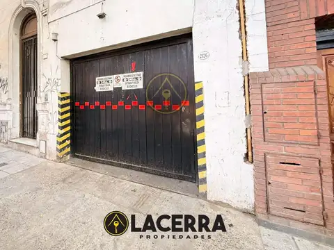 Cochera en Venta Cubierta.