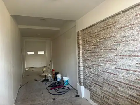 Local en Alquiler en Zarate, $ 900.000