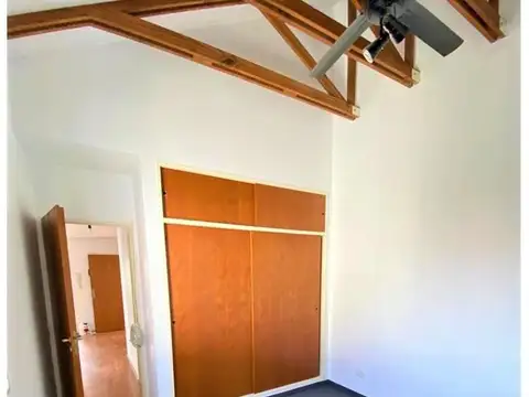 Juan J Castelli 6400