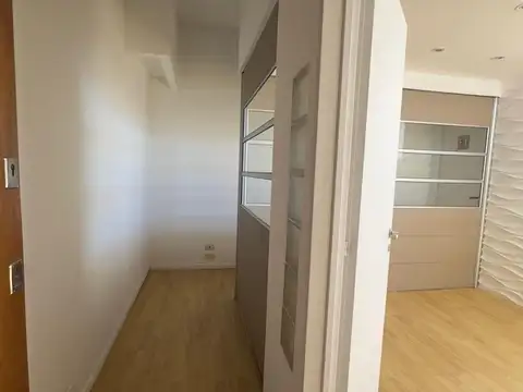 Oficina en Alquiler 81 años